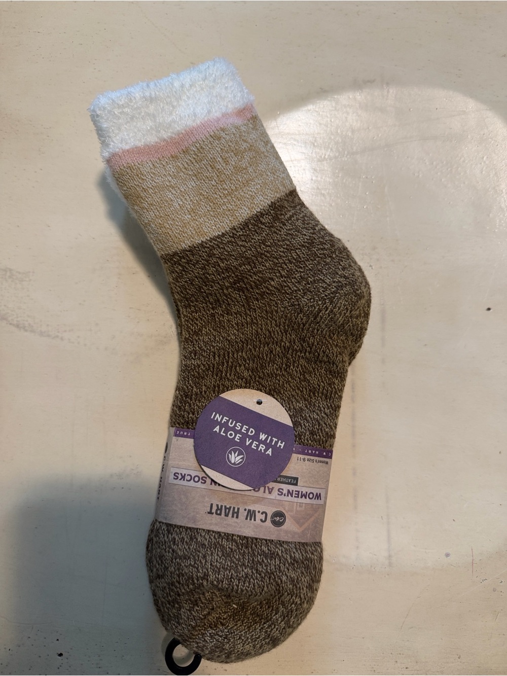 Women's Aloe Vera Infused Cozy Socks - Brown with Cream & Pink Trim